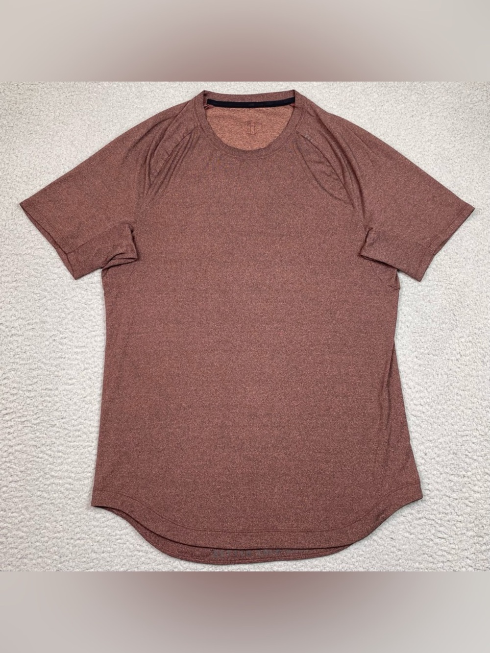 Lululemon T Shirt Men's Size M (Estimated) Curve Hem Gym Workout Athletic Medium